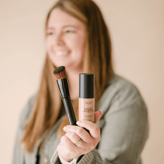 Liquid Mineral Foundation – Buildable, Natural Coverage